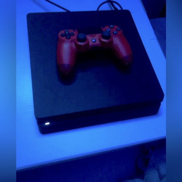 Ps4 slim 500GB (READ DESC)